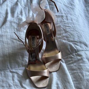Badgley Mischka Pink Strappy Heels